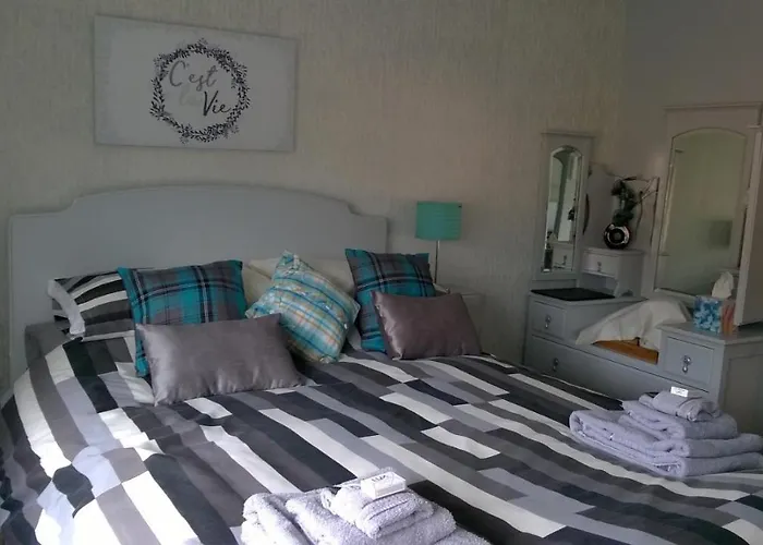 The Townhouse * Elphin